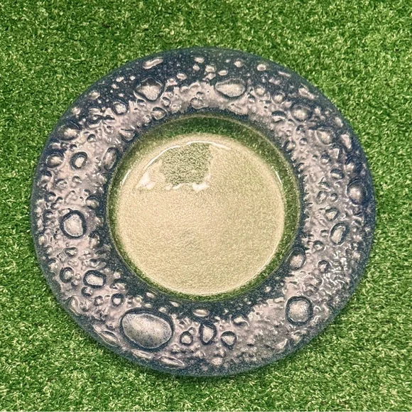Elegant Blue and Green Textured Plate - Picture 2 of 5